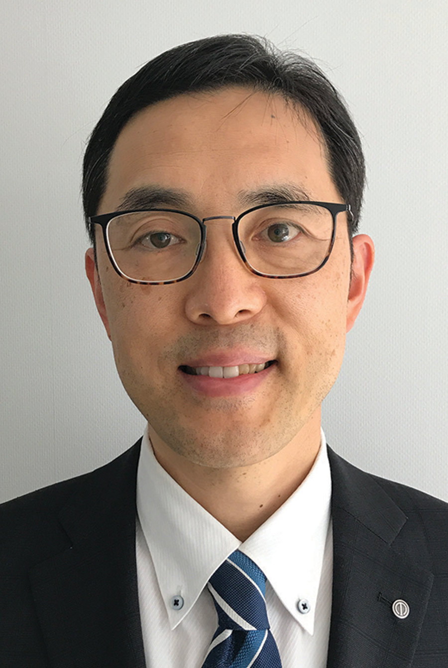 Yasuhiro Kojina headshot